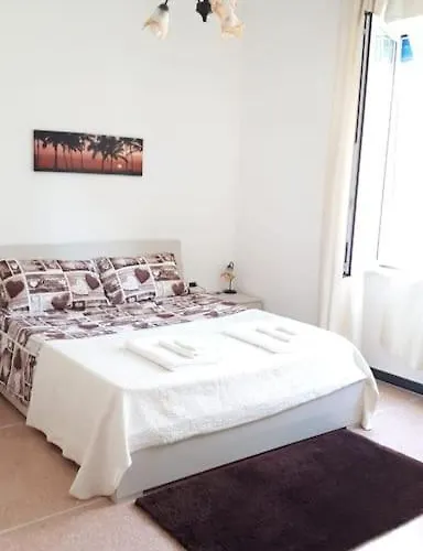 Sunny Apartment Rapallo - 5 Posti Famiglie Spiaggia 10 Min Apartamento Rapallo