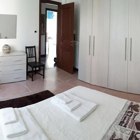 Sunny Apartment Rapallo - 5 Posti Famiglie Spiaggia 10 Min Rapallo