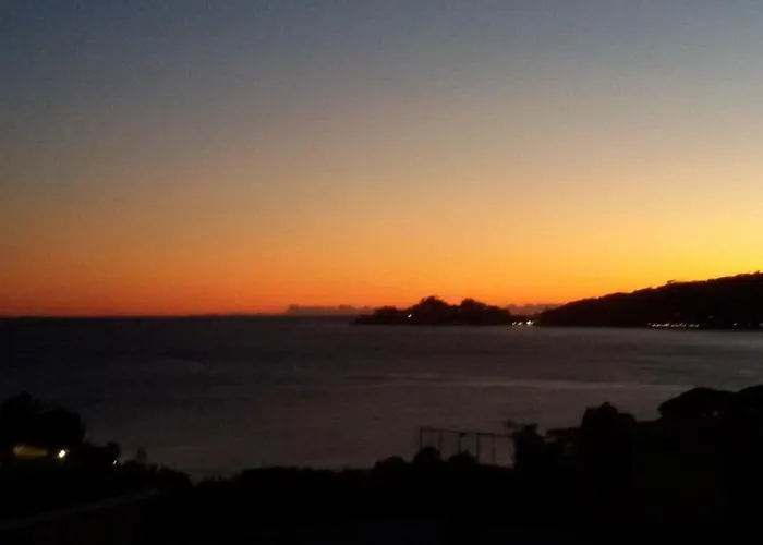 Sunny Apartment Rapallo - 5 Posti Famiglie Spiaggia 10 Min Apartment Rapallo