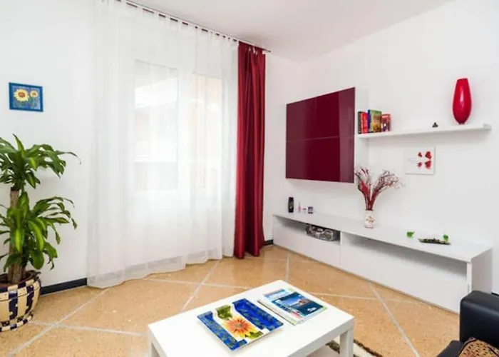 Sunny Apartment Rapallo - 5 Posti Famiglie Spiaggia 10 Min Apartment Rapallo