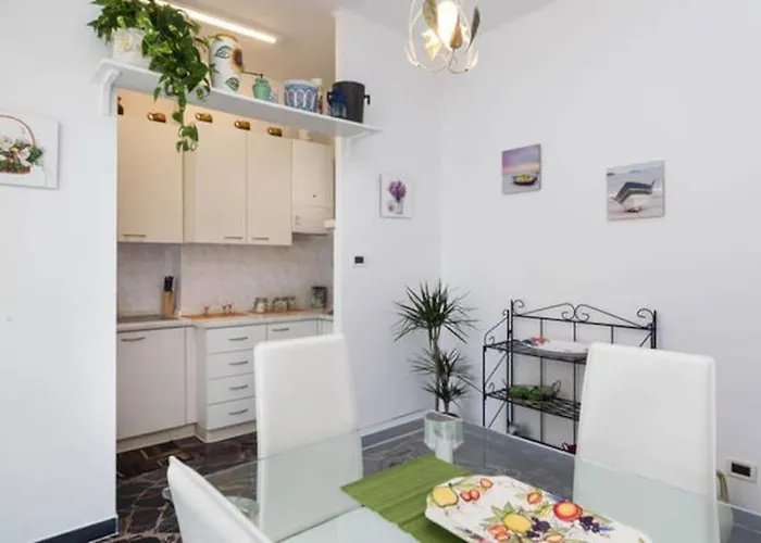 Sunny And Lovely - Free Wifi Apartment Rapallo