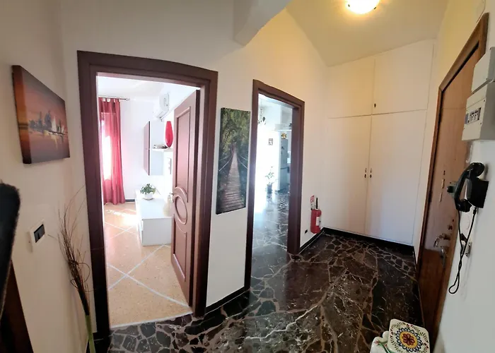 Sunny Apartment Rapallo - 5 Posti Famiglie Spiaggia 10 Min Apartment Rapallo